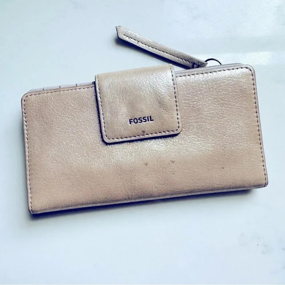 NWOT Fossil RFID Madison Slim Clutch Metallic Wallet - Picture 1 of 5